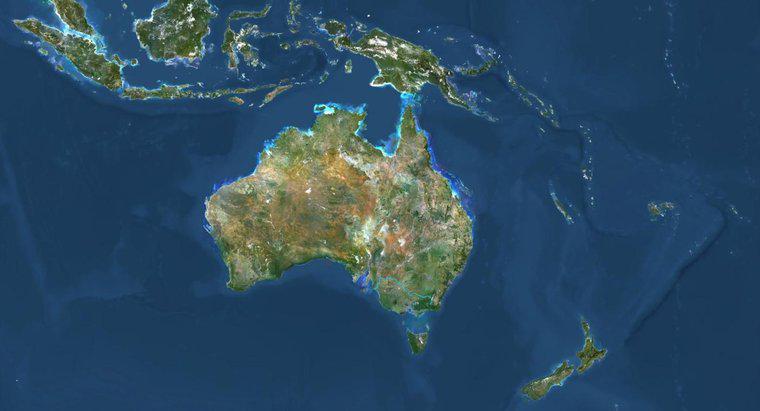¿Dónde se ubica Nueva Zelanda en relación con Australia en un mapa?