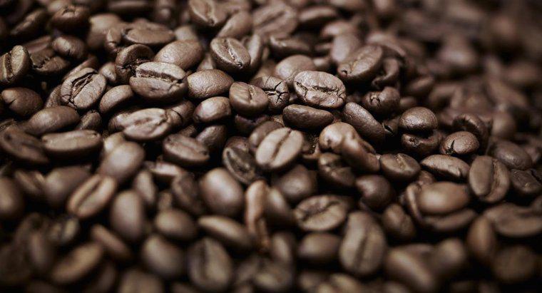 ¿Qué es la masa molar de la cafeína?