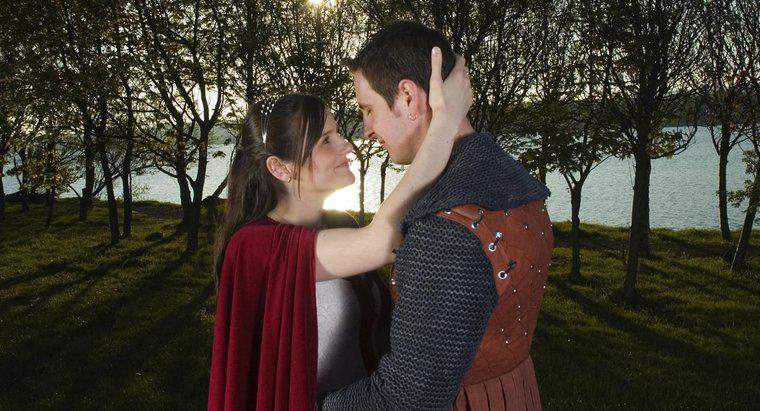 ¿Cuáles son las características de un romance medieval?