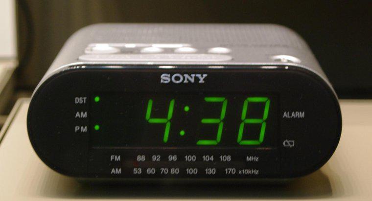 ¿Cómo configurar un despertador Sony Dream Machine?