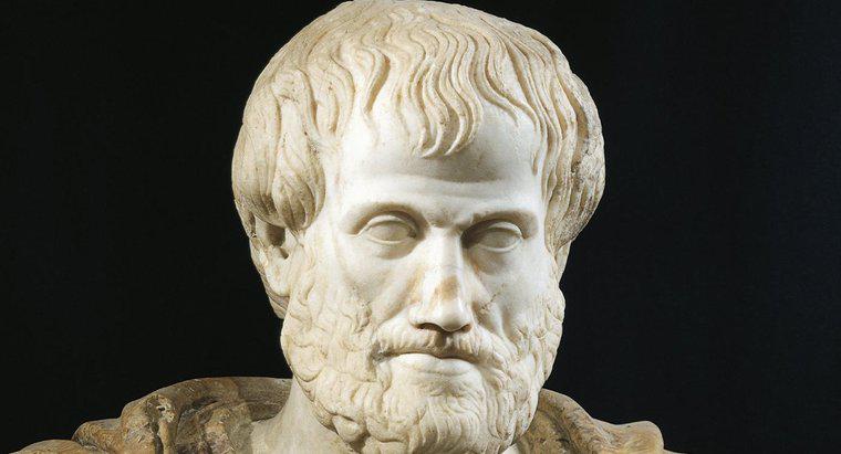 ¿Qué pensó Aristóteles sobre el sistema solar?