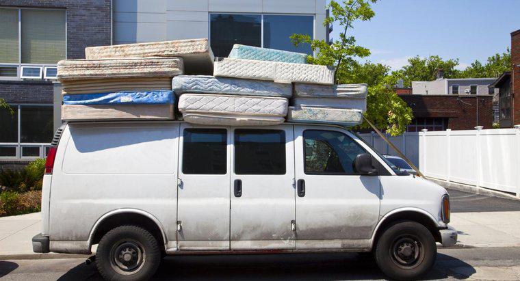 ¿Puedo colocar un colchón de cama tamaño doble en una minivan?