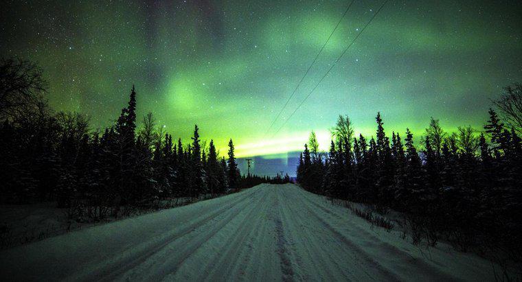 ¿Hay seis meses de oscuridad en Alaska?