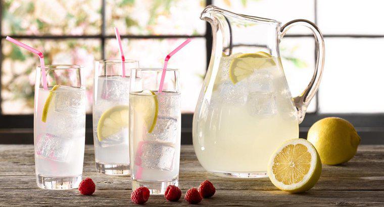 ¿Cuál es la diferencia entre la limonada rosa y regular?