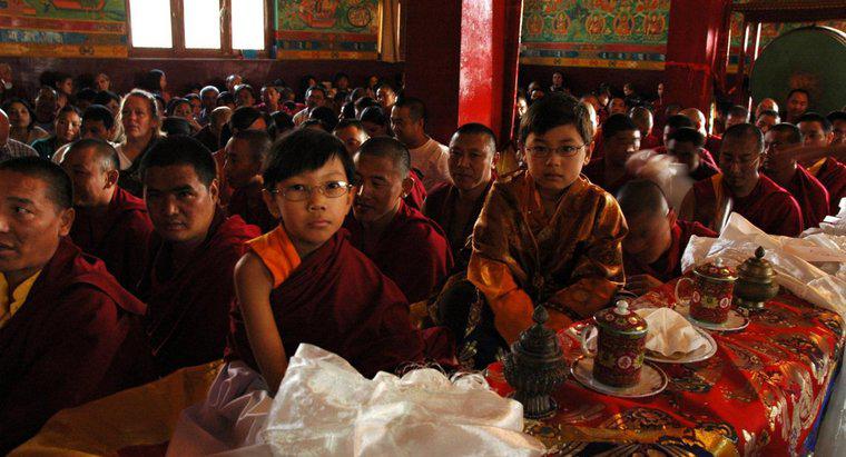 ¿Cuáles son las tradiciones modernas del budismo?