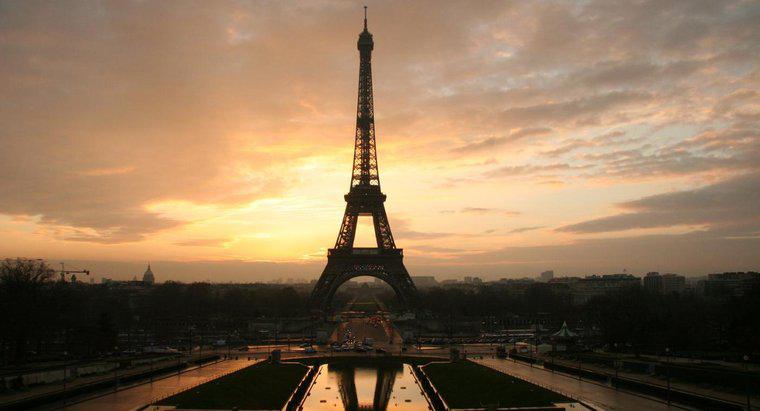 ¿Qué materiales se utilizaron para construir la Torre Eiffel?