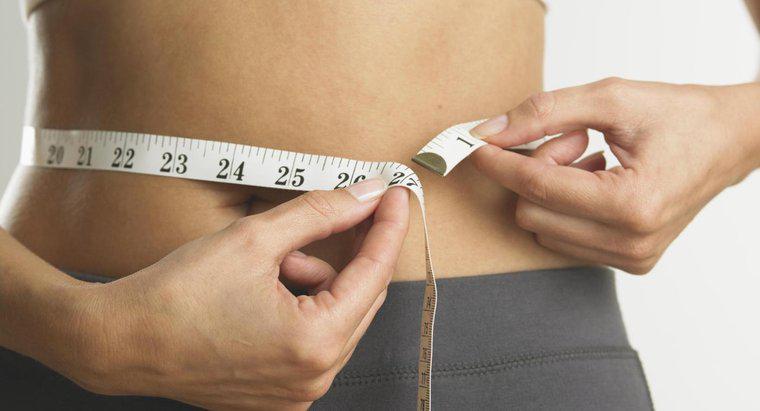 ¿Cómo pueden las mujeres determinar los pesos saludables por talla y edad?