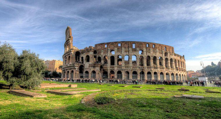 ¿Cuáles fueron algunas de las contribuciones de la antigua Roma?