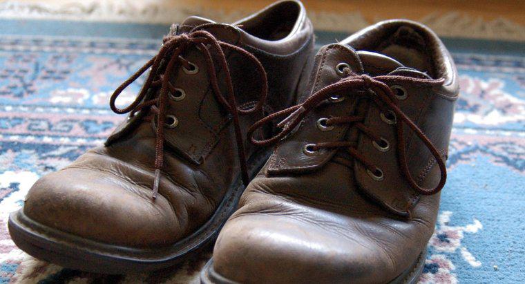 ¿Cuándo se inventaron los zapatos por primera vez?