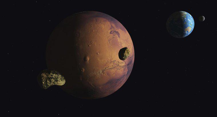 ¿Cuántos años luz está lejos de Marte?