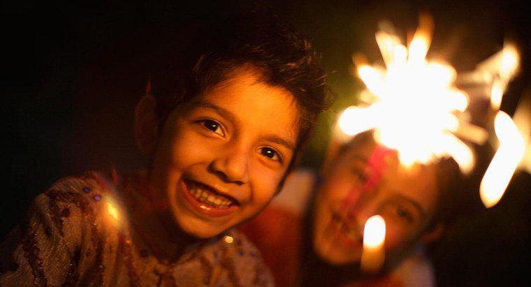 ¿Cómo celebran las personas Diwali?