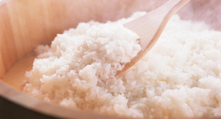 ¿Cuánto tiempo se tarda en cocinar el arroz en una vaporera?