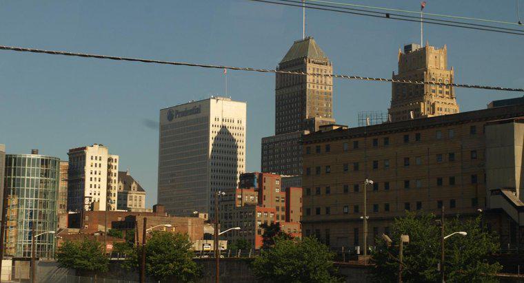 ¿Por qué Newark se llama "Ciudad de ladrillo"?